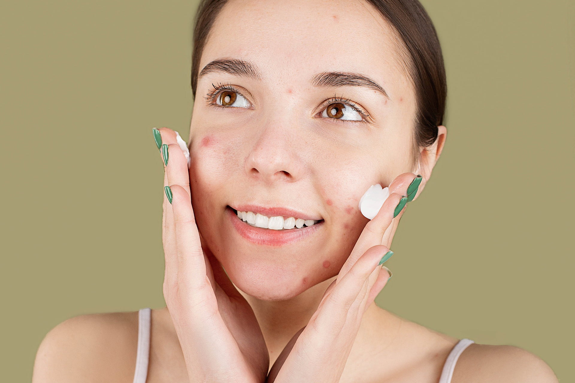 Как избавиться от подкожных прыщей на лице